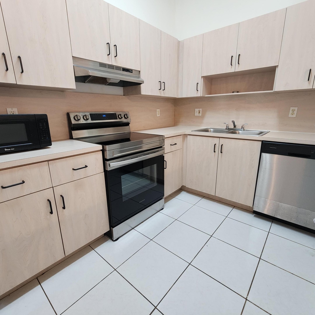 500 Ne 3rd Street - Photo 4
