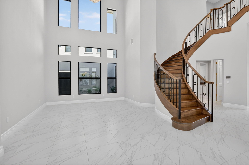 9168 Benedetta Place - Photo 19