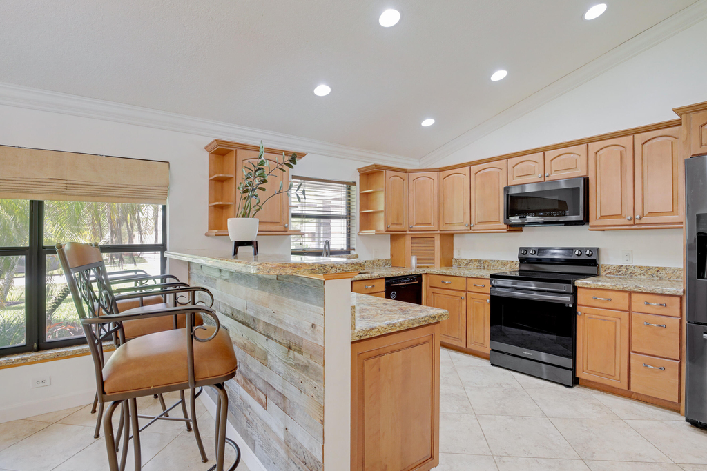 542 Indigo Avenue - Photo 9