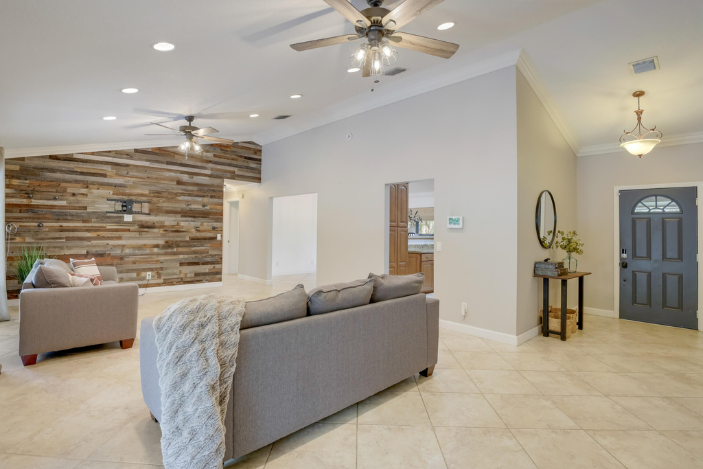 542 Indigo Avenue - Photo 4