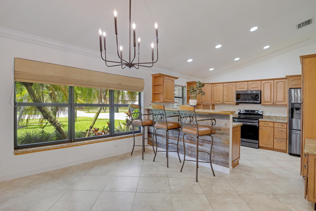 542 Indigo Avenue - Photo 7