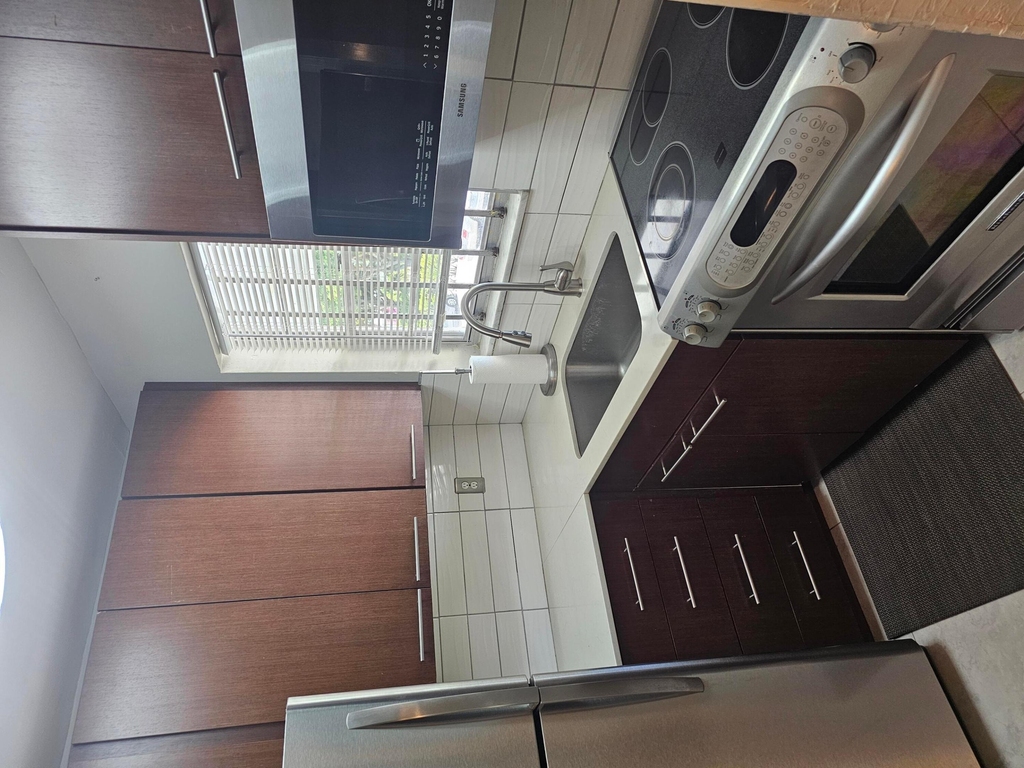 2475 W Golf Boulevard - Photo 8