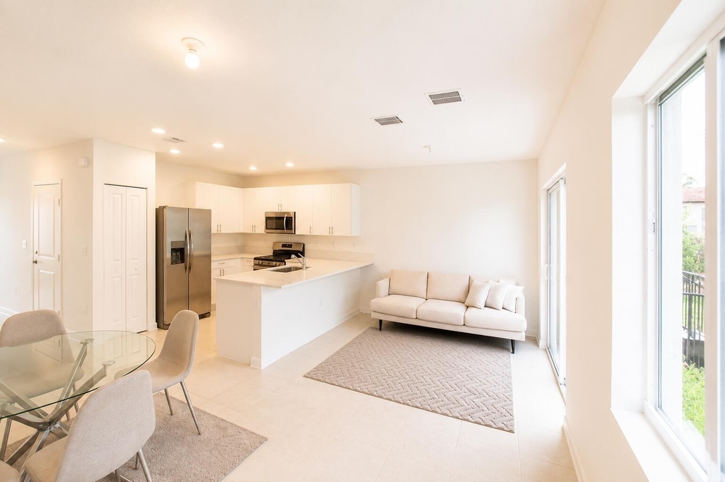 5085 Sw 37th Street - Photo 14
