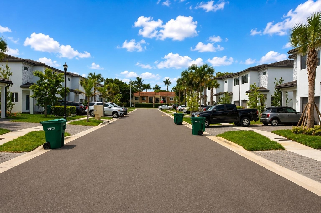 5085 Sw 37th Street - Photo 2