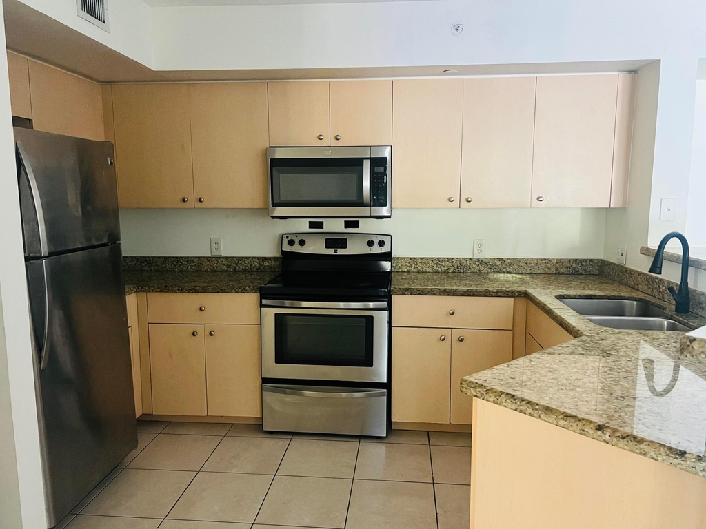 4211 San Marino Boulevard - Photo 3