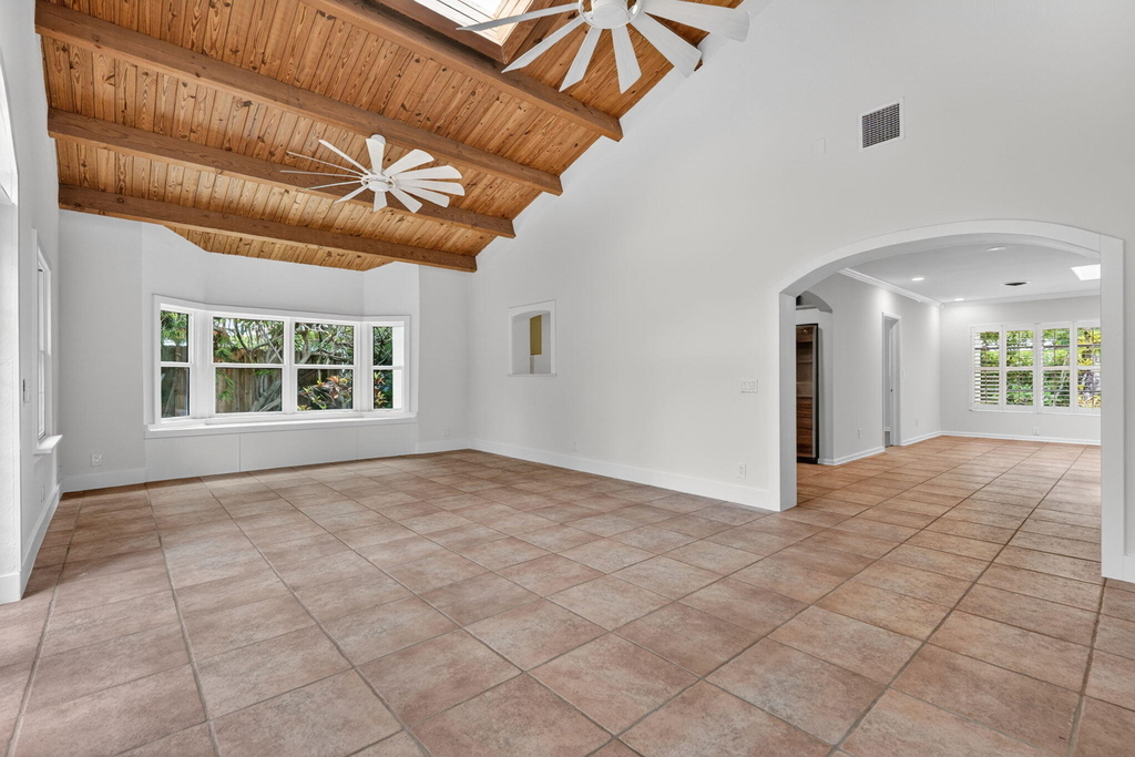 606 Paulina Road - Photo 4
