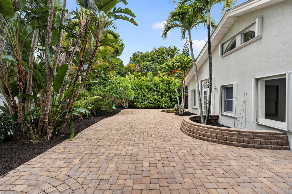 606 Paulina Road - Photo 47