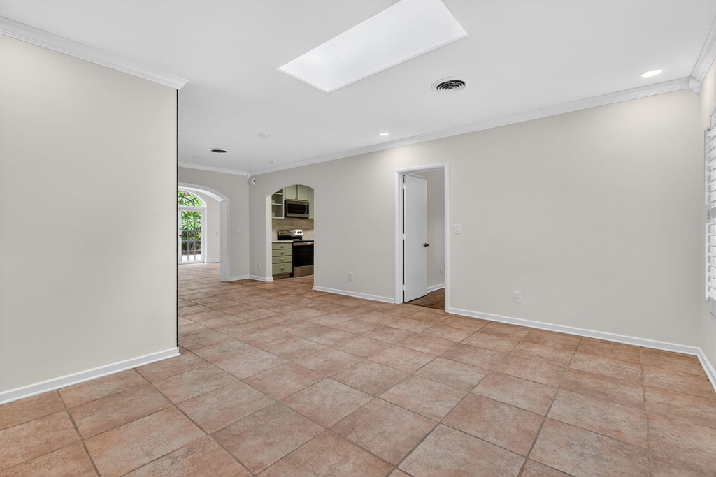 606 Paulina Road - Photo 13