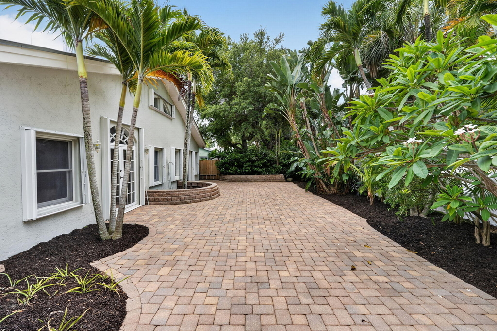 606 Paulina Road - Photo 45