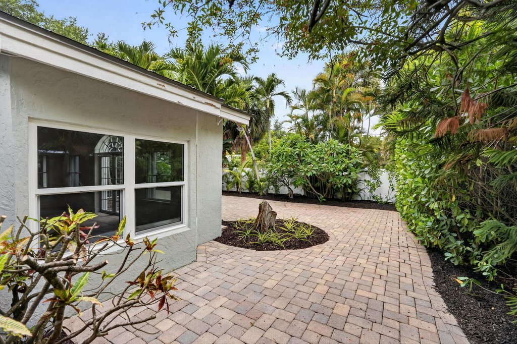 606 Paulina Road - Photo 42