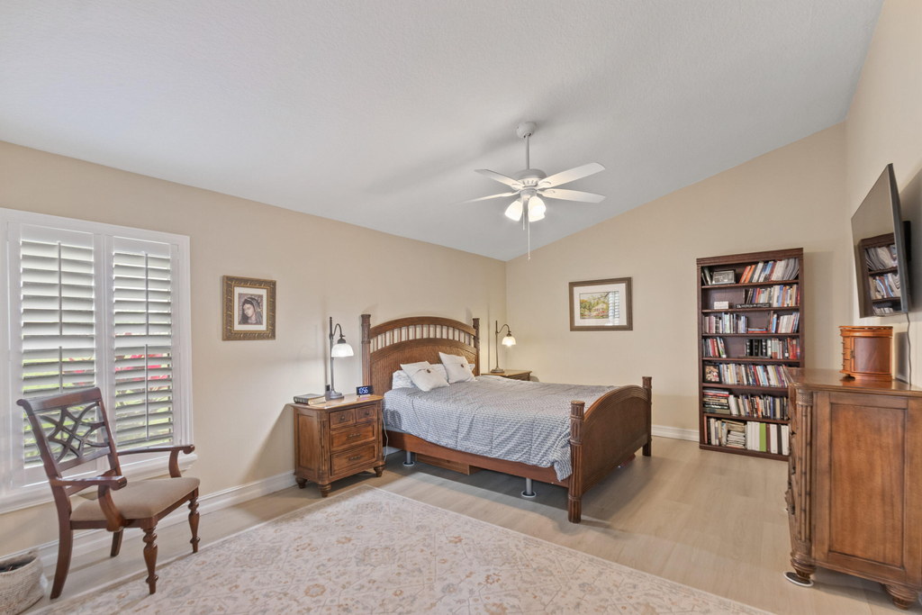 1401 Mahogany Place - Photo 12