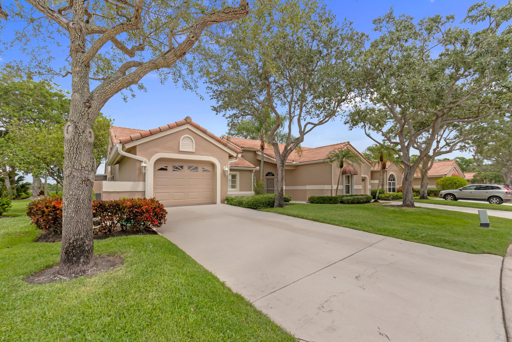 1401 Mahogany Place - Photo 27
