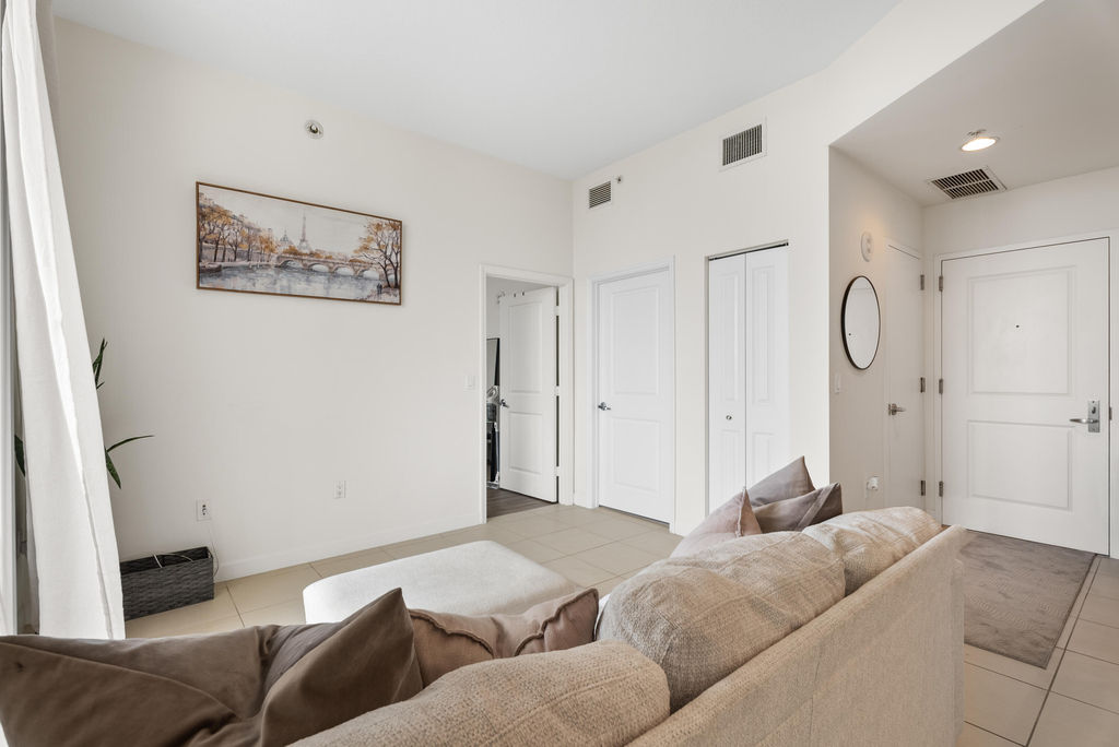 480 Hibiscus Street - Photo 7