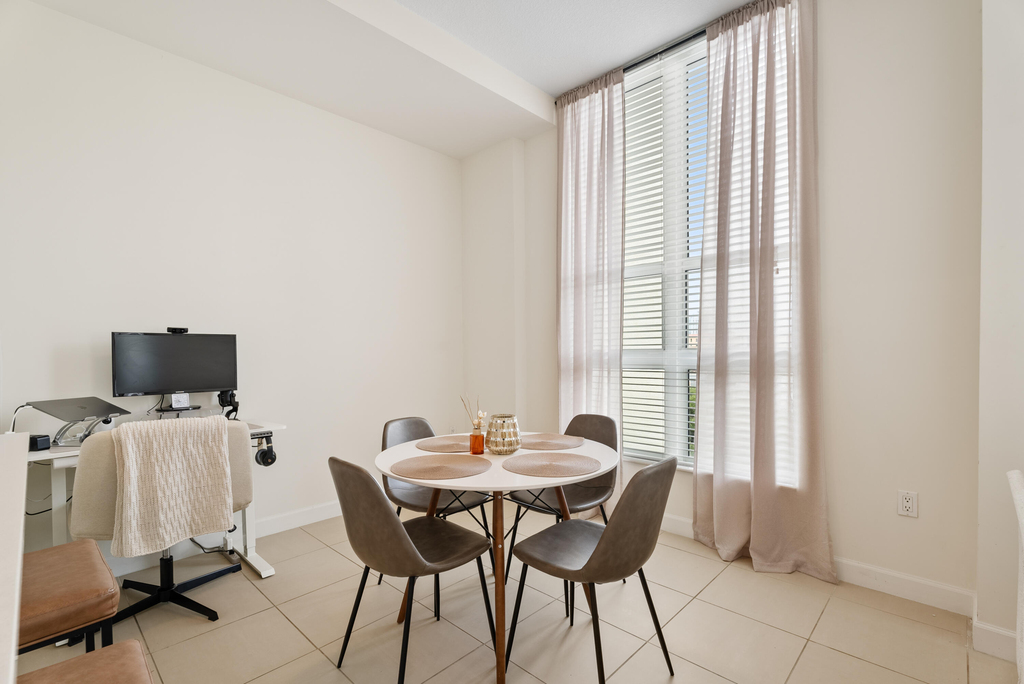 480 Hibiscus Street - Photo 5