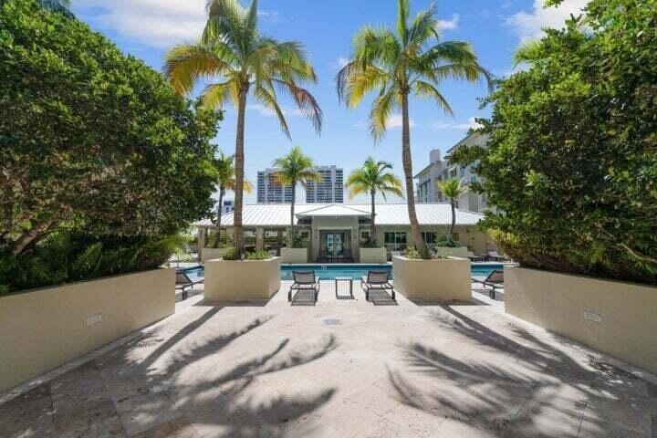 480 Hibiscus Street - Photo 30