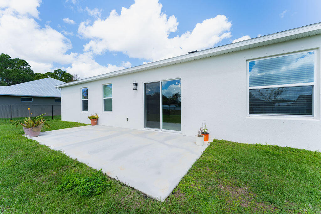 138 Sw Carter Avenue - Photo 51