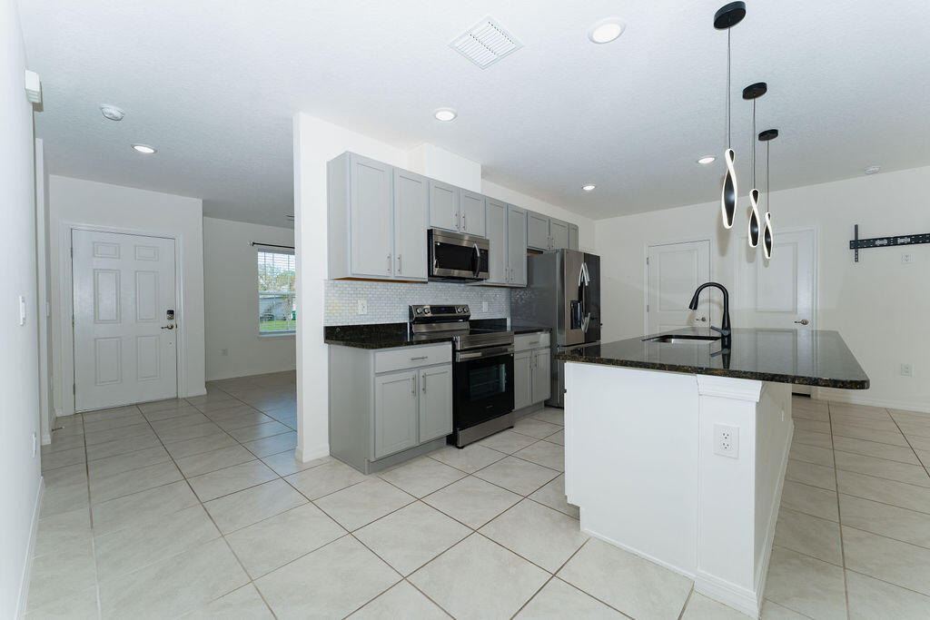 138 Sw Carter Avenue - Photo 10