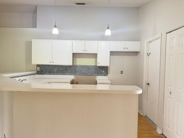 443 Sw Sadwick Avenue - Photo 1