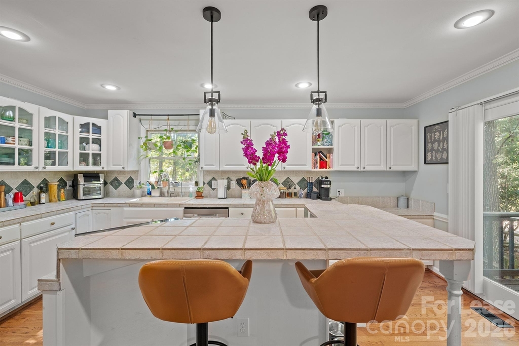16003 Molokai Drive - Photo 18