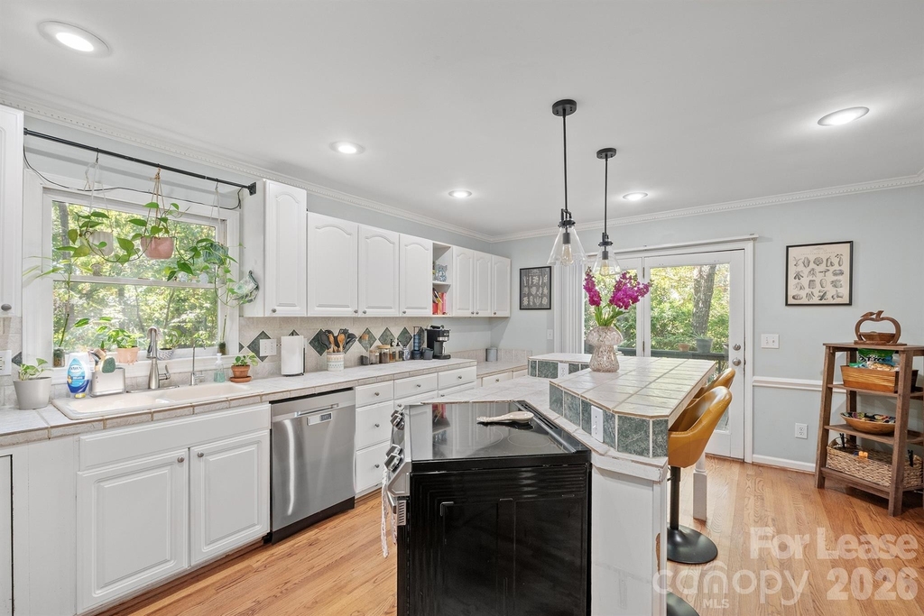 16003 Molokai Drive - Photo 15