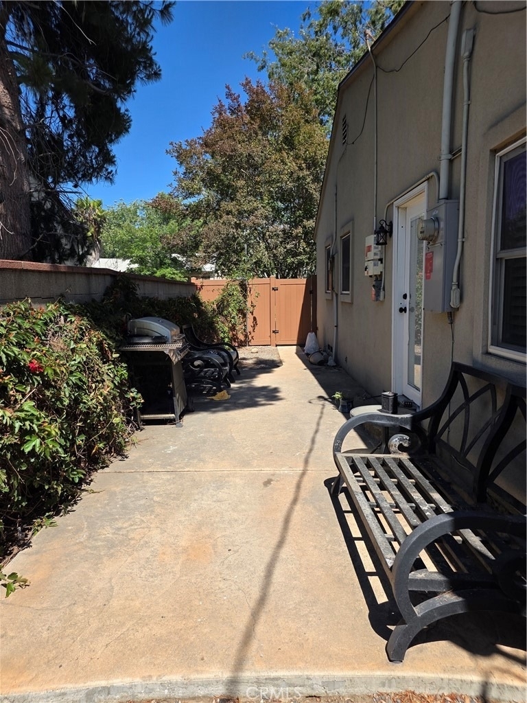 863 N 9th Avenue - Photo 22