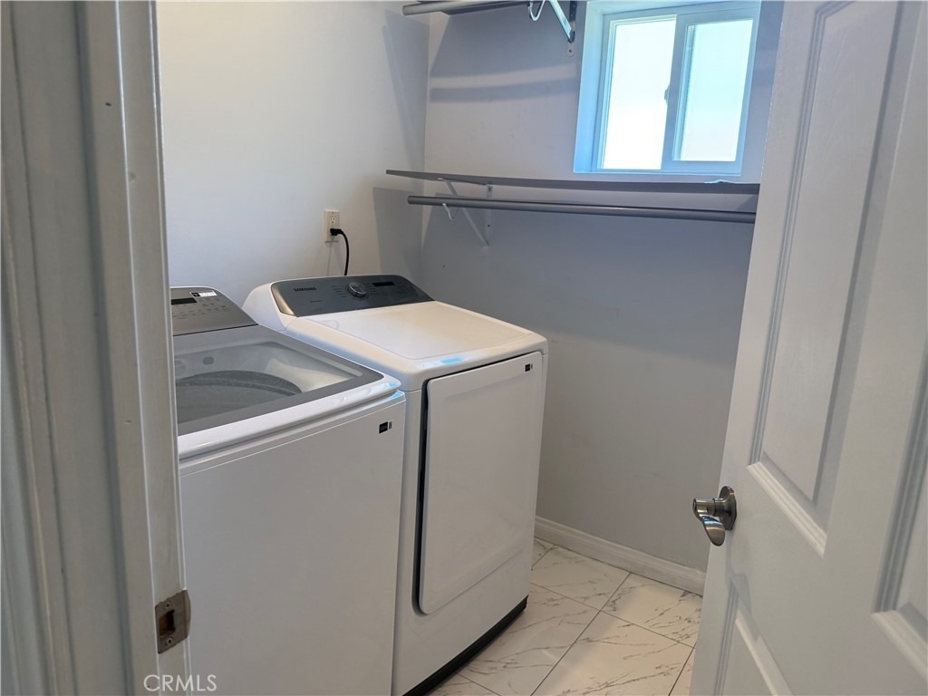 20324 Oxnard Street - Photo 6