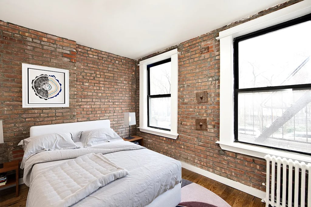  Essex Street  - Photo 1