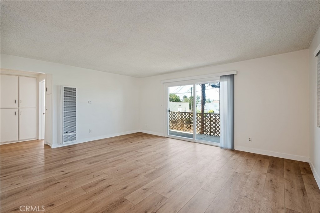 972 W 14th - Photo 12