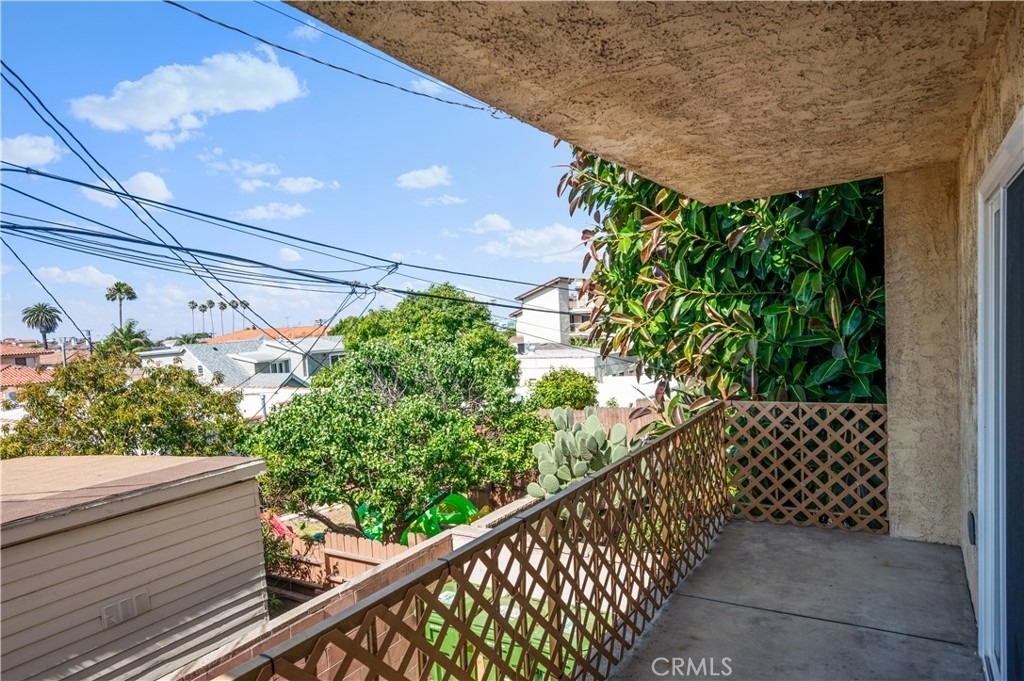 972 W 14th - Photo 14