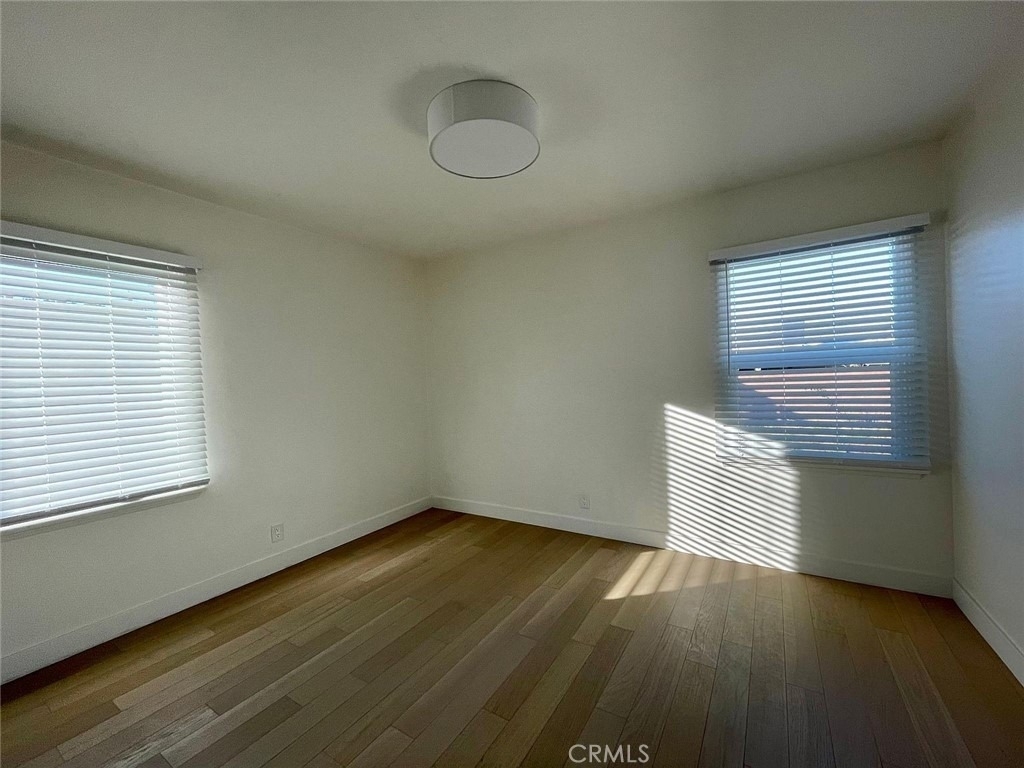 5427 W 135th Street - Photo 10