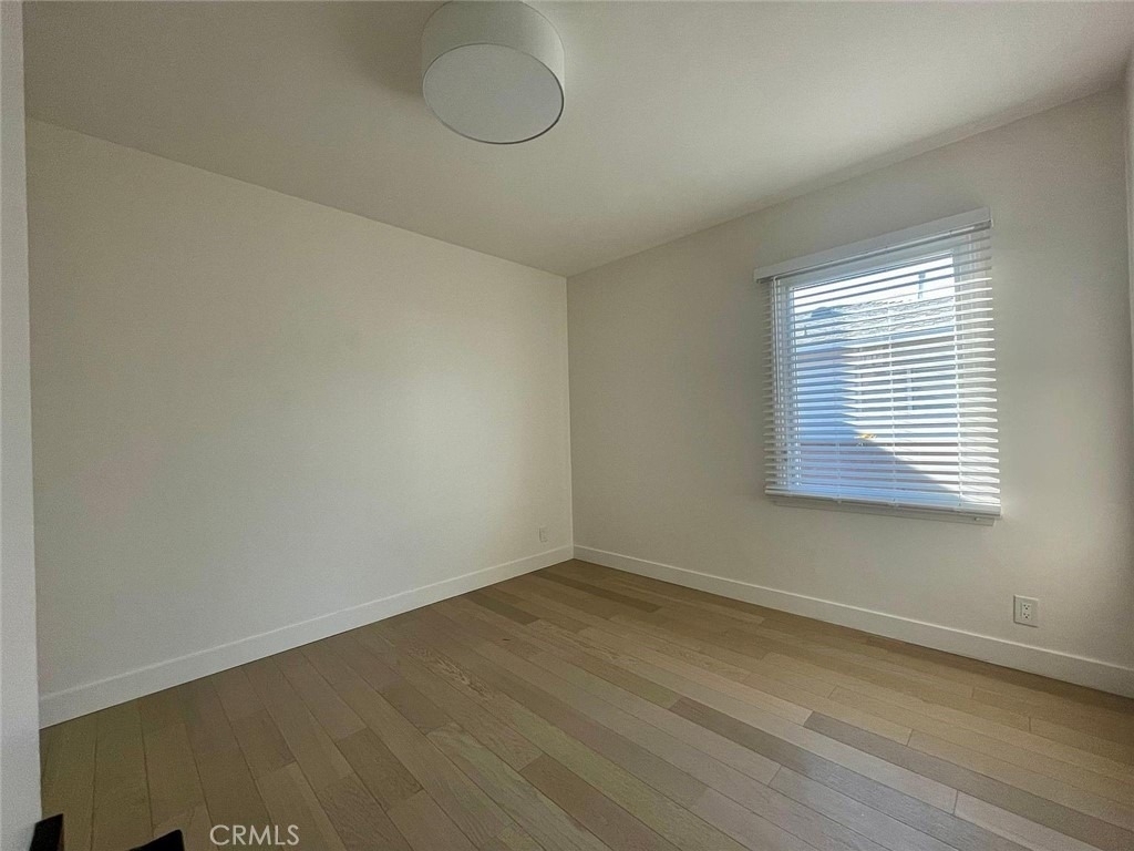 5427 W 135th Street - Photo 9