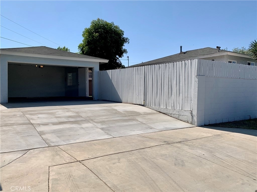 11105 Milano Avenue - Photo 24