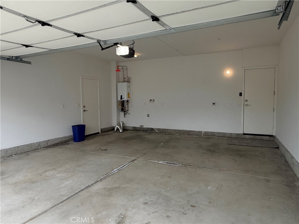 242 S Redwood - Photo 12