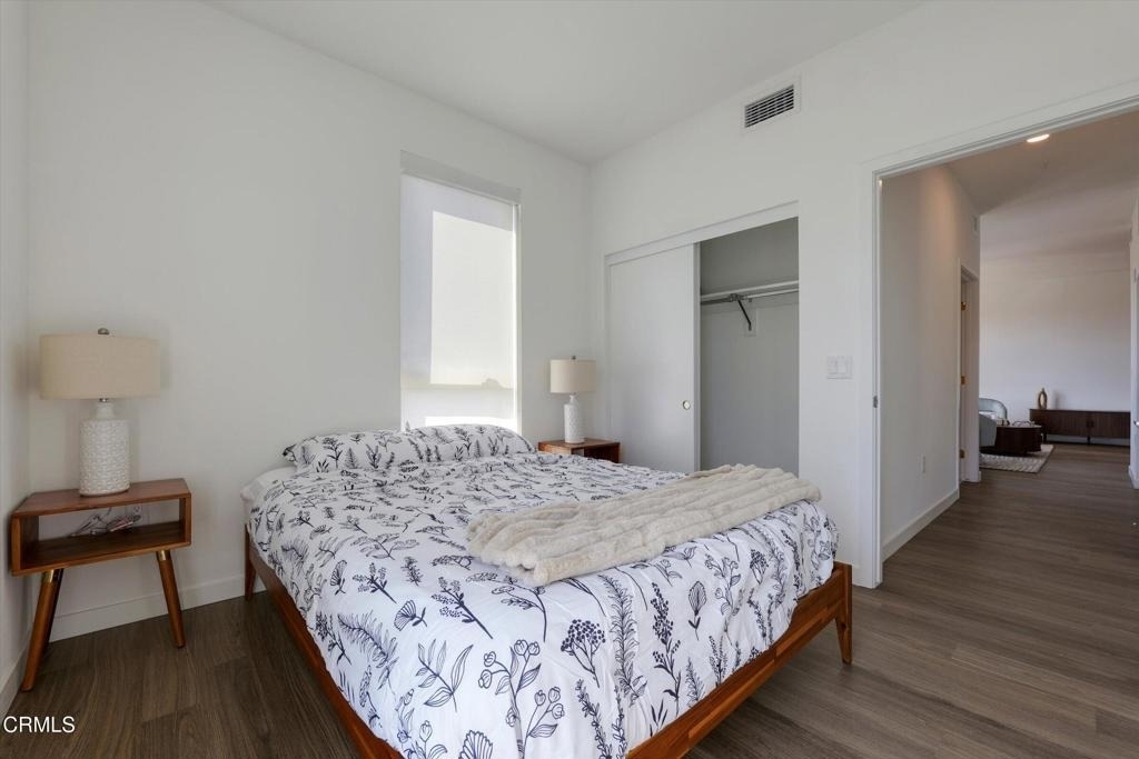 18900 Parthenia Street - Photo 15