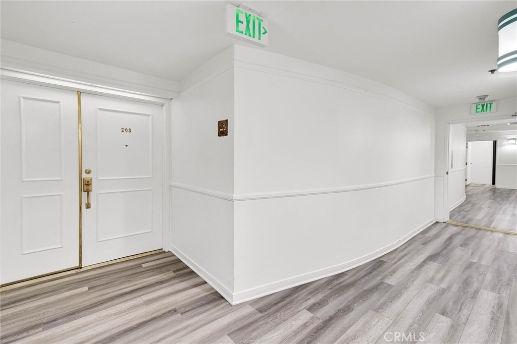 1401 S Bentley - Photo 2