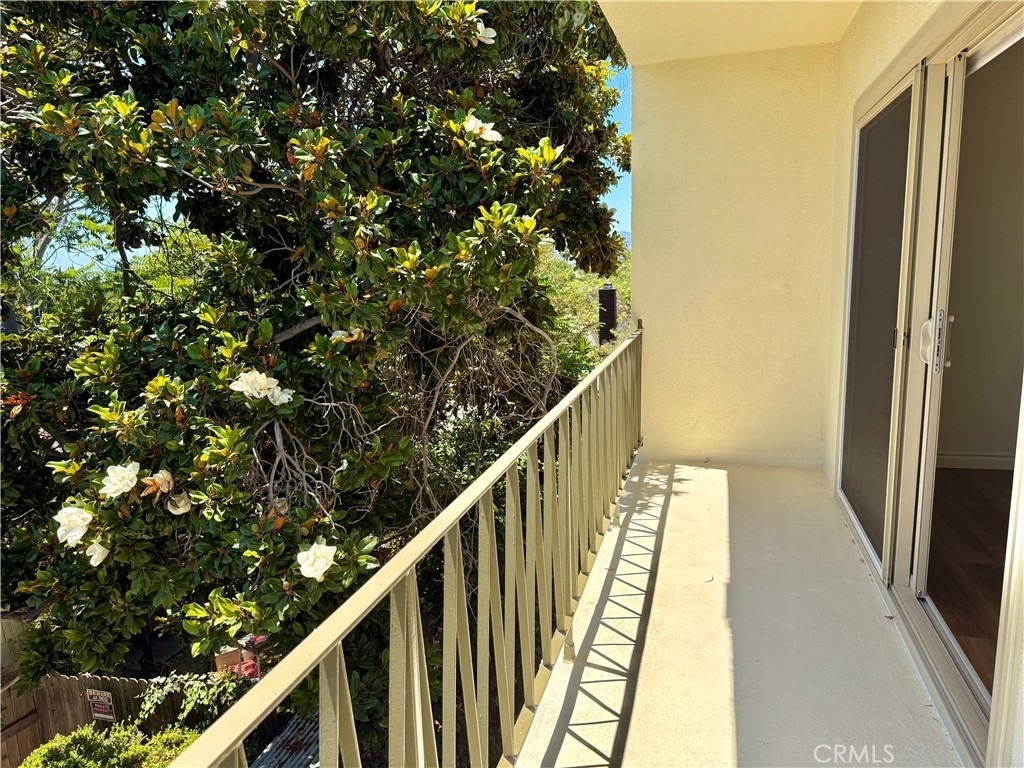 1651 Golden Gate - Photo 0