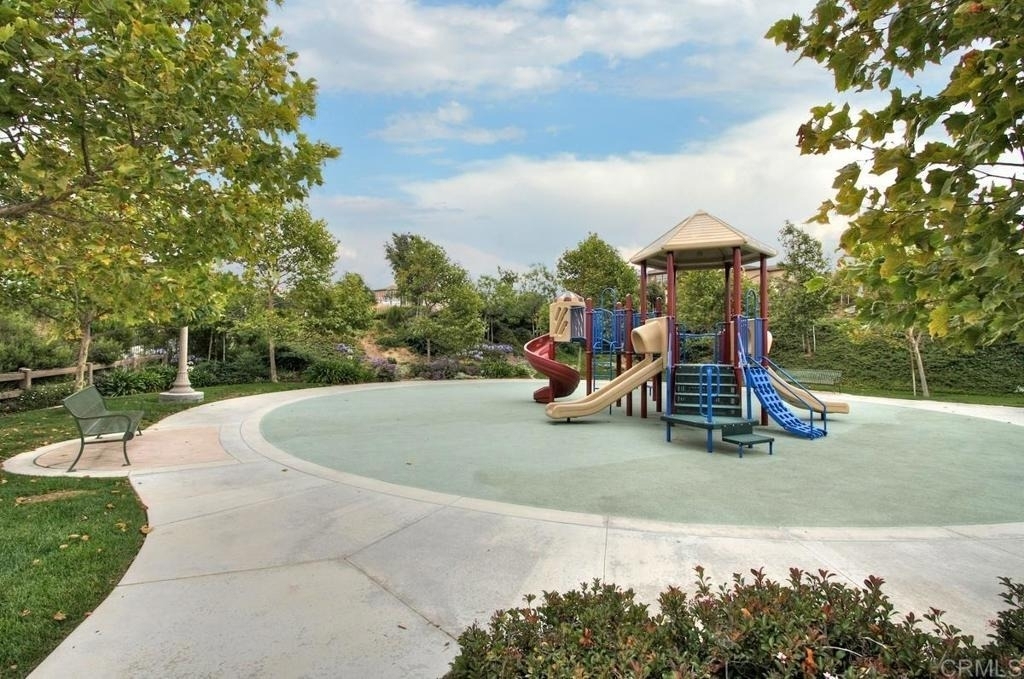1071 Greenway Rd - Photo 35