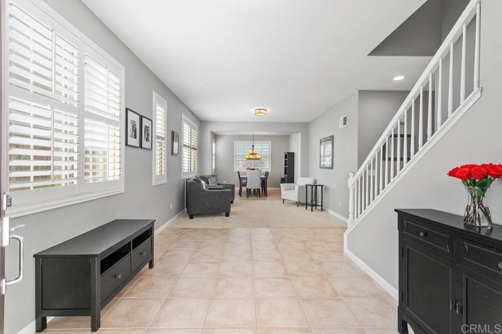 1071 Greenway Rd - Photo 3