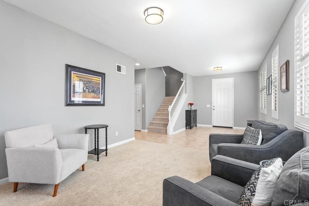 1071 Greenway Rd - Photo 5