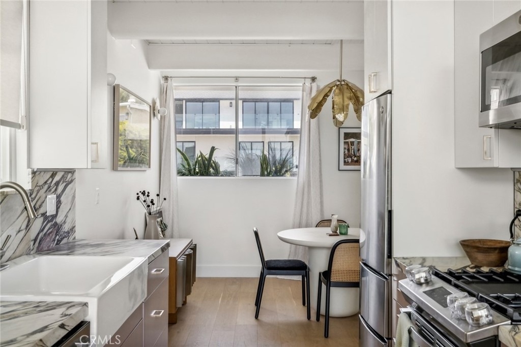 989 La Mirada - Photo 4
