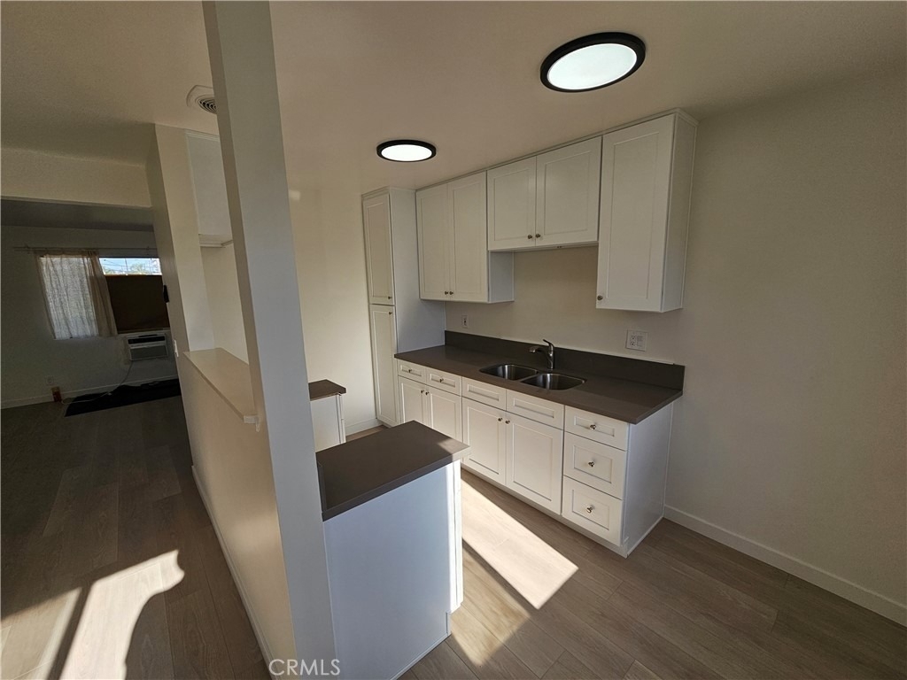 554 E Hurst - Photo 3