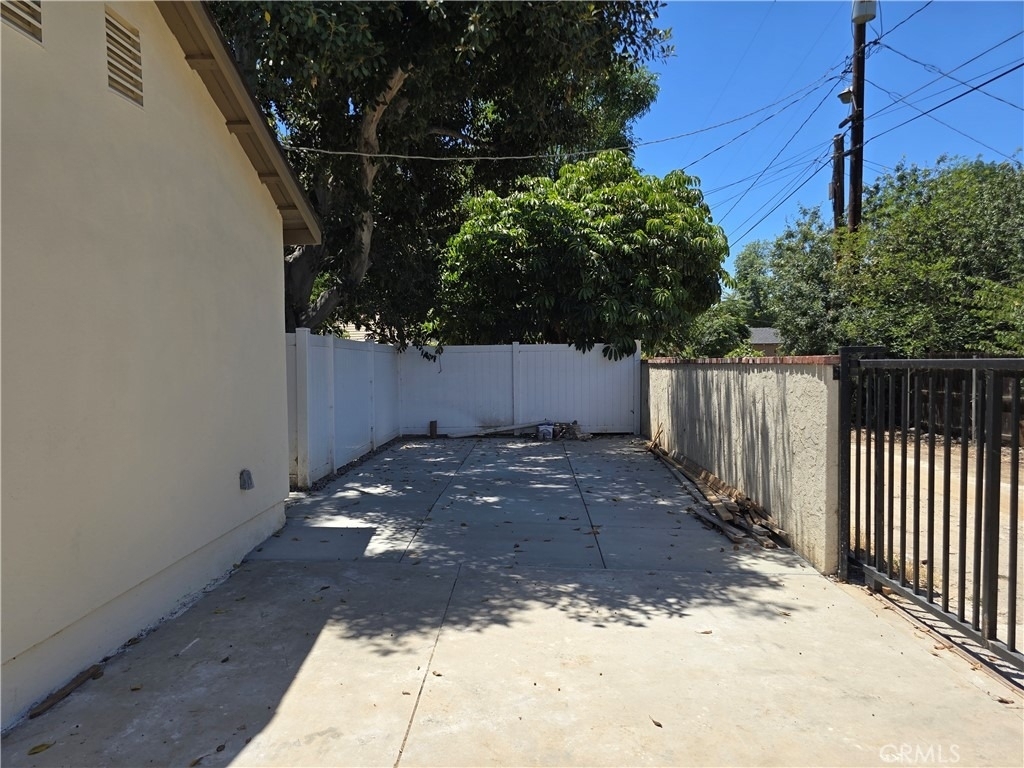 4653 Emerson Street - Photo 17