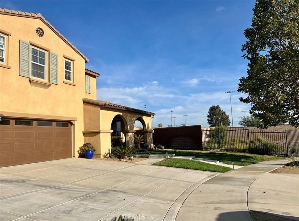 4891 Stoneglen - Photo 1