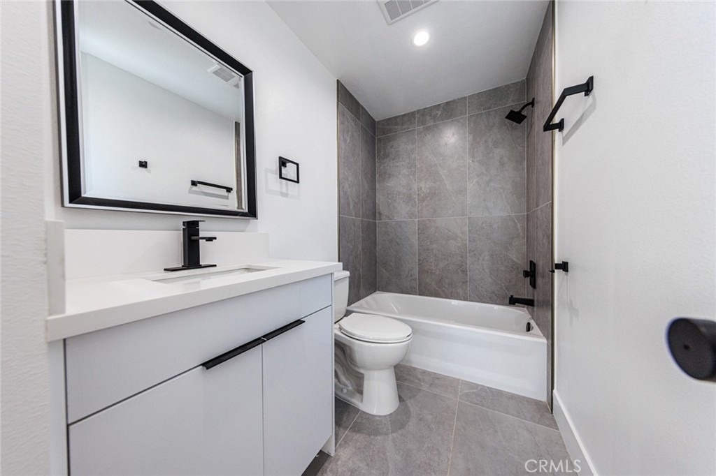 10810 Hesby Street - Photo 20