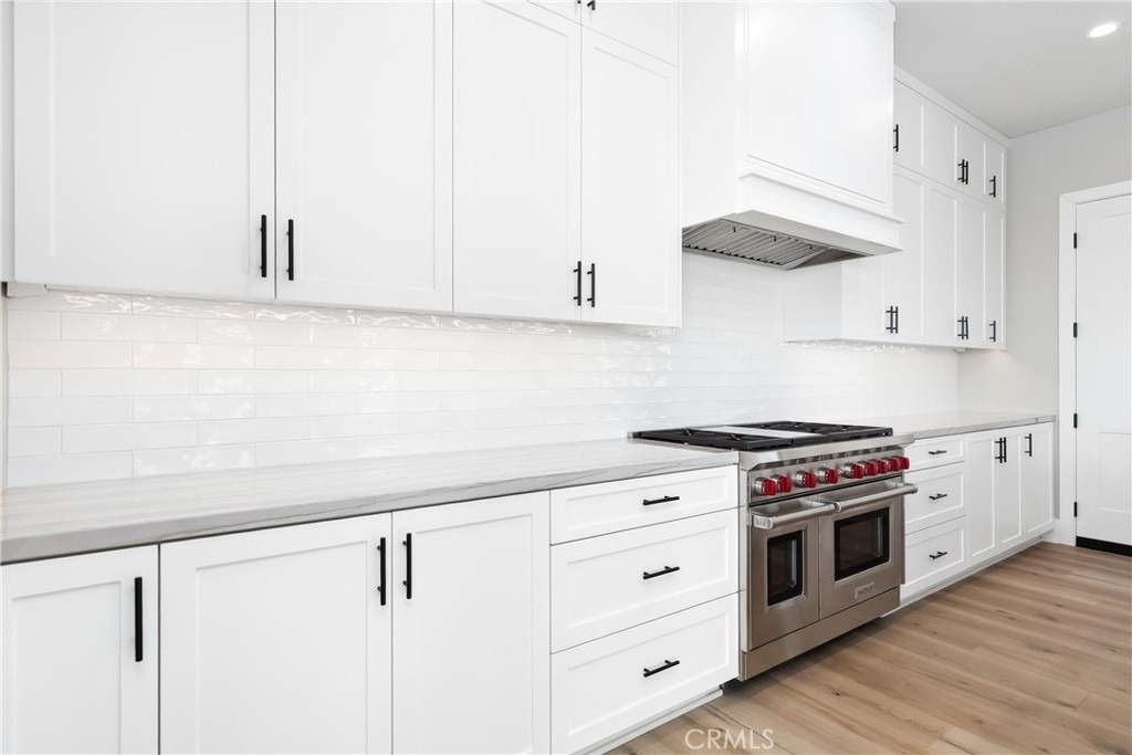 127 Oakstone - Photo 6
