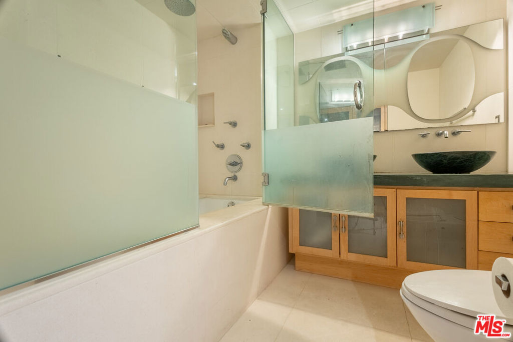 17366 W Sunset Boulevard - Photo 11