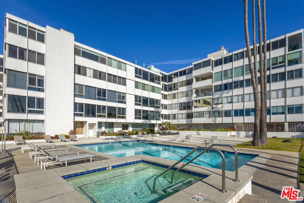 17366 W Sunset Boulevard - Photo 20
