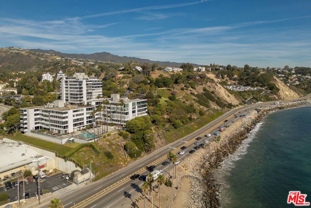 17366 W Sunset Boulevard - Photo 19