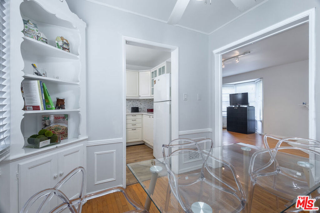 119 S Bundy Drive - Photo 10