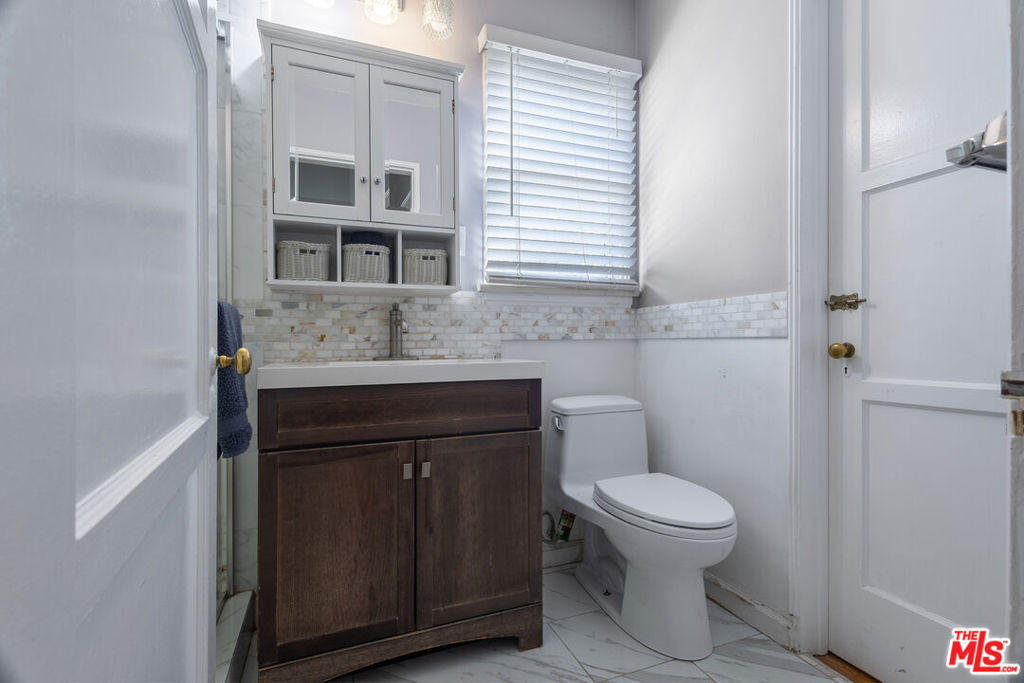 119 S Bundy Drive - Photo 9